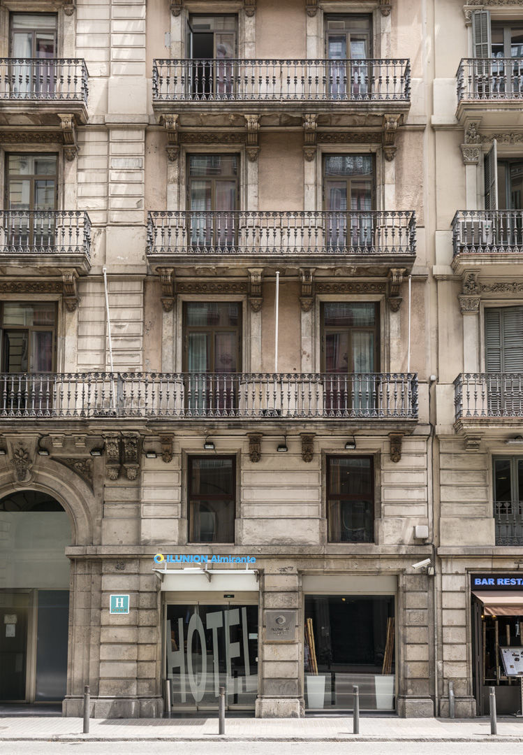 فندق برشلونةفي  إيلونيون ألميرانتي المظهر الخارجي الصورة