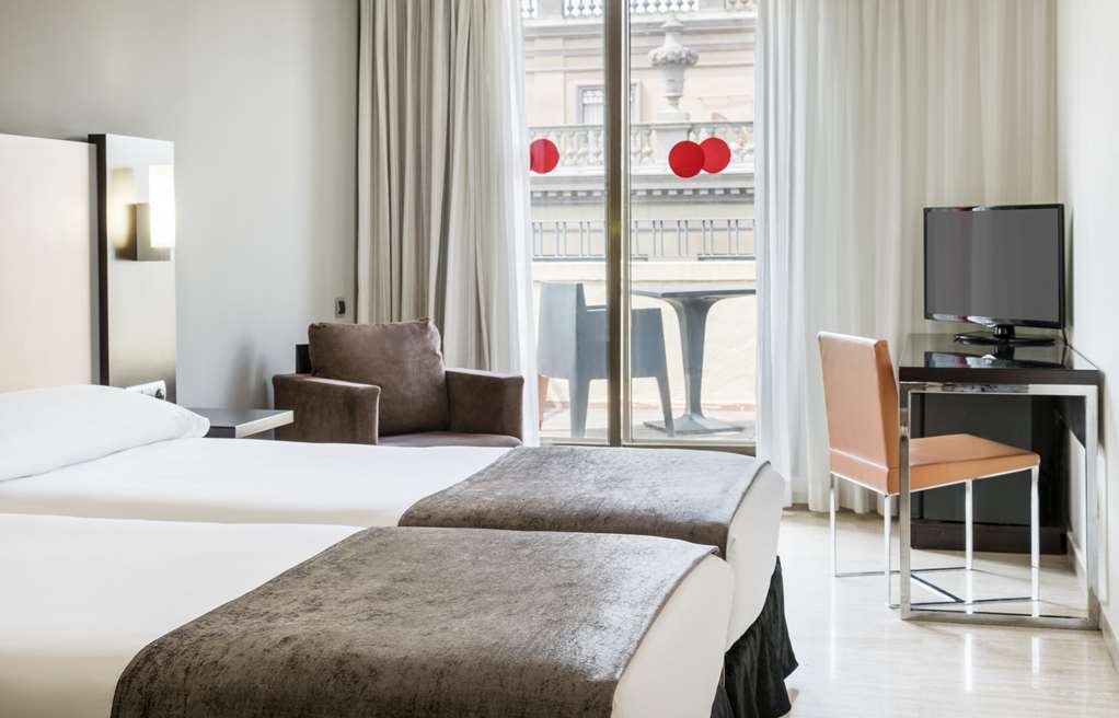 فندق برشلونةفي  إيلونيون ألميرانتي الغرفة الصورة